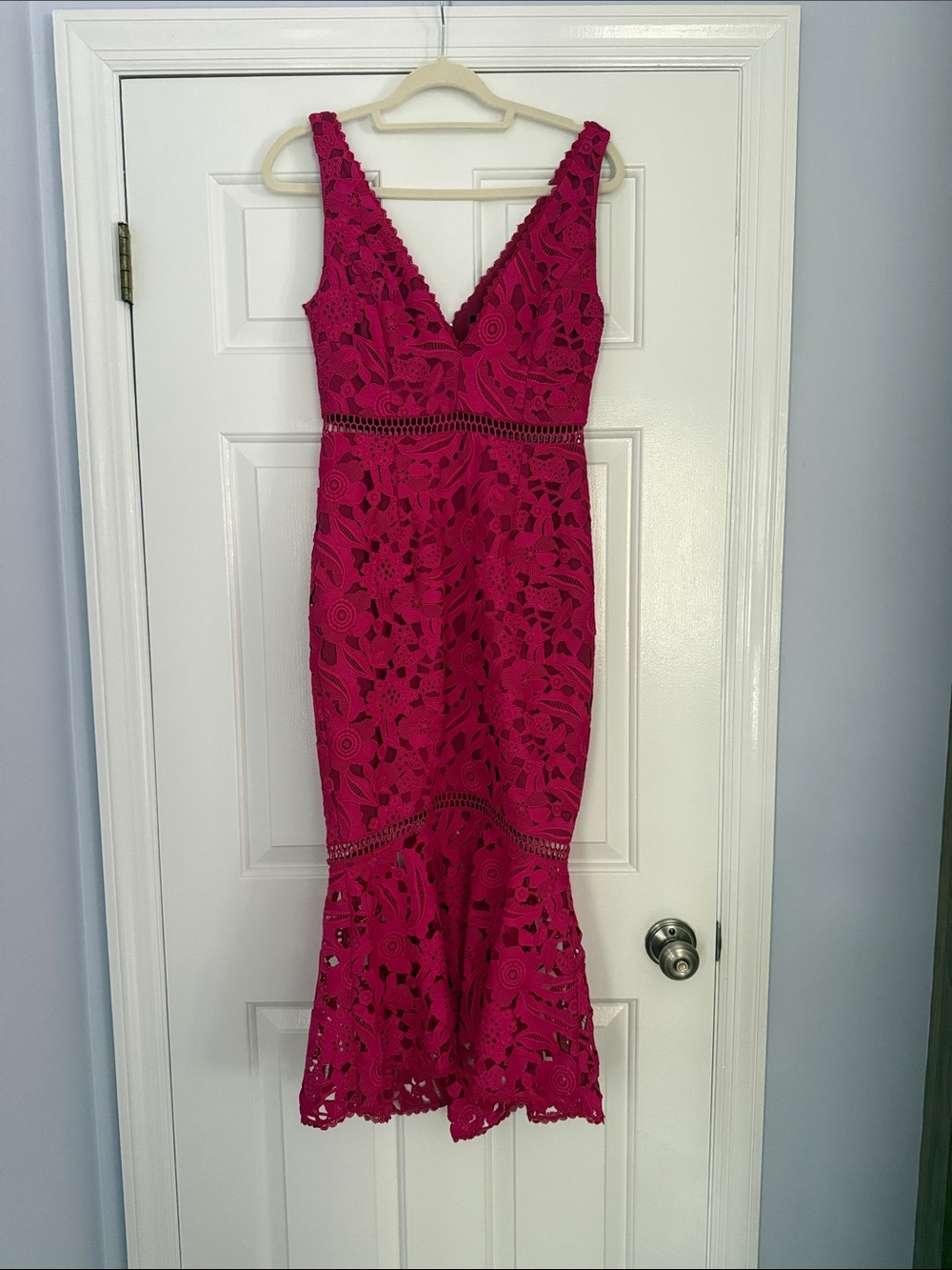 Nicholas Fuchsia Lace V-Neck Mermaid Dress
